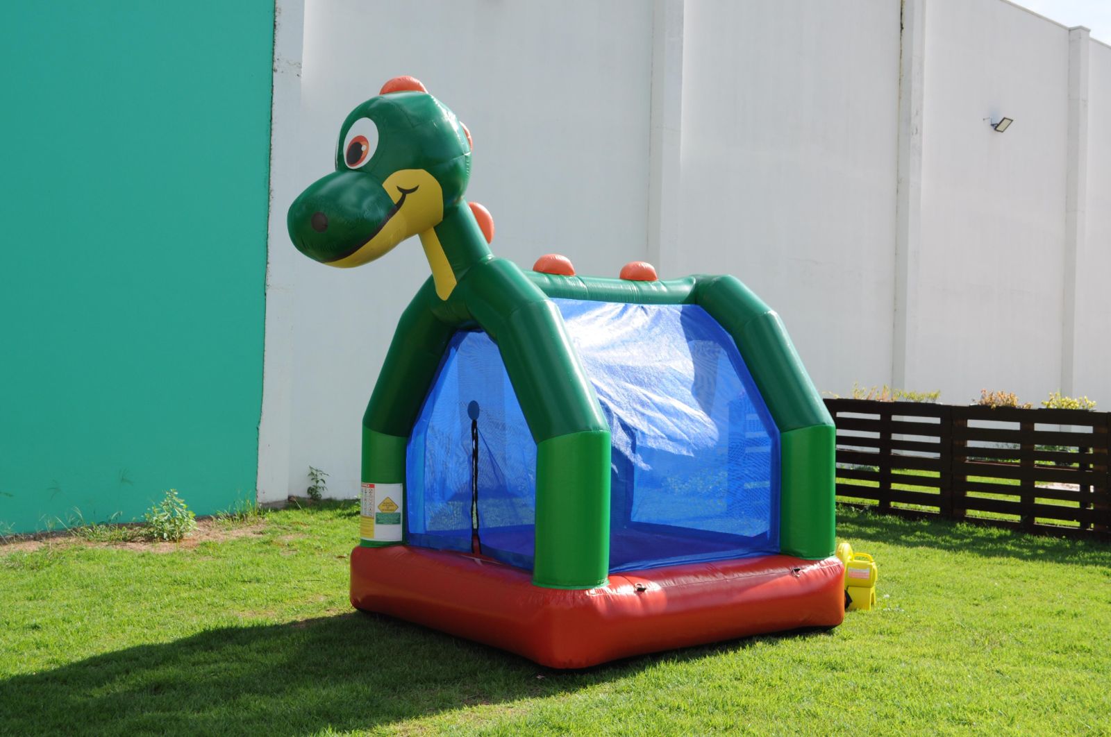 Piscina de Bolinhas Dino – Diversão Jurássica para Festas Infantis - foto 1