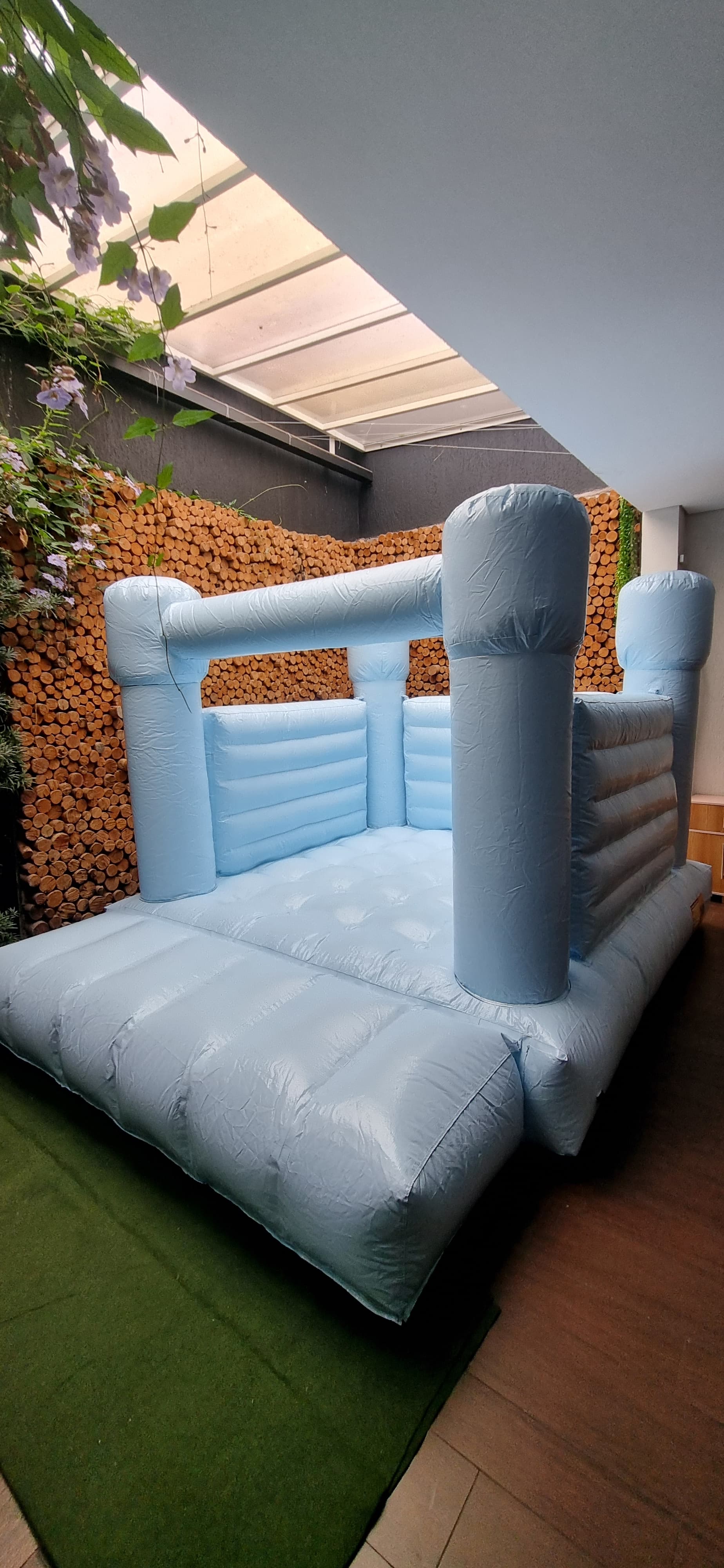 Castelo Inflável Candy Colors – Exclusividade e Encanto para sua Festa - foto 4