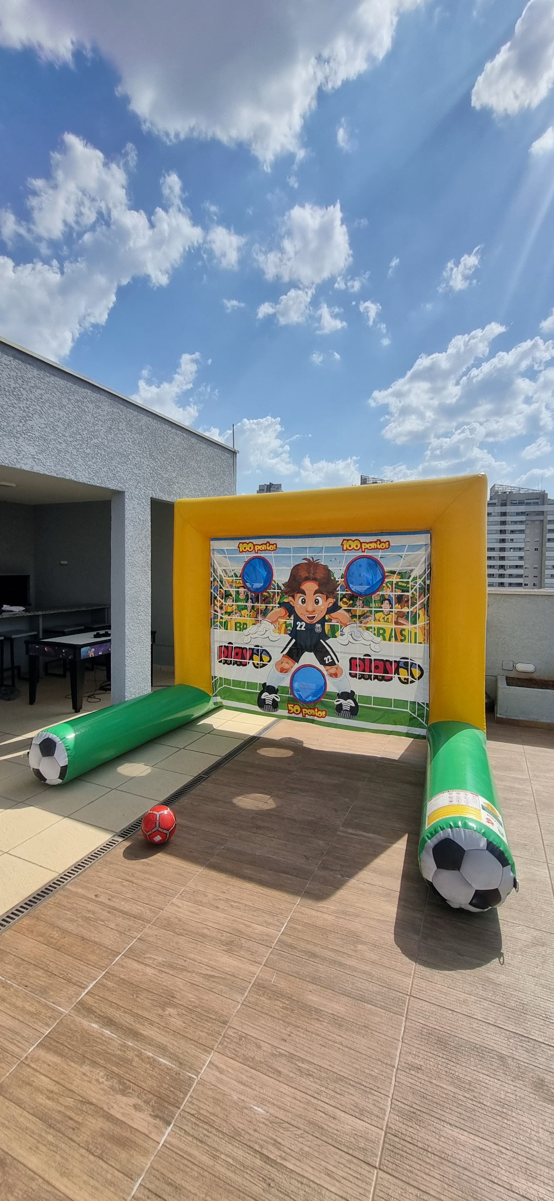 Chute a Gol Inflável – Desafio de Futebol para Eventos - foto 1