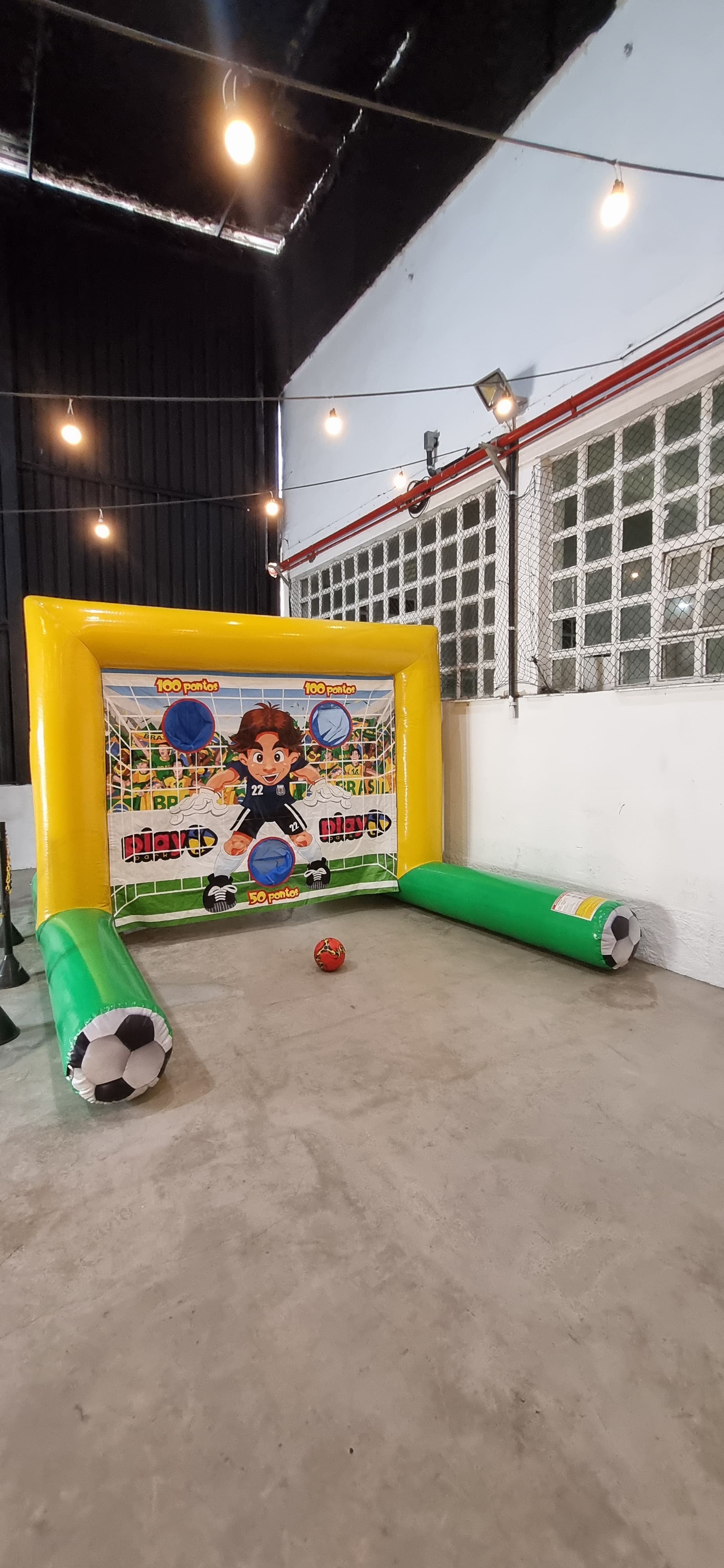 Chute a Gol Inflável – Desafio de Futebol para Eventos - foto 2