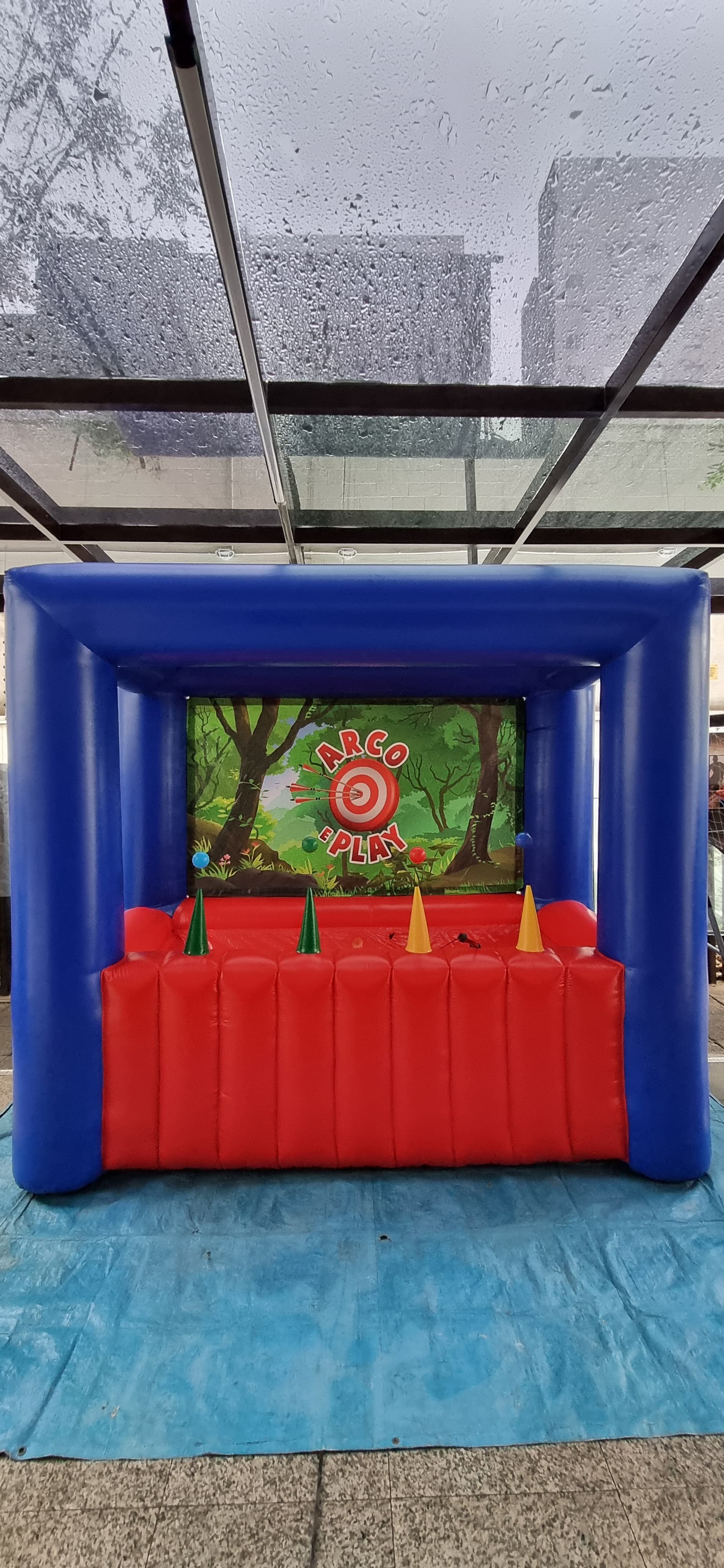 Arco e Play Inflável – Desafio de Mira para Eventos - foto 2
