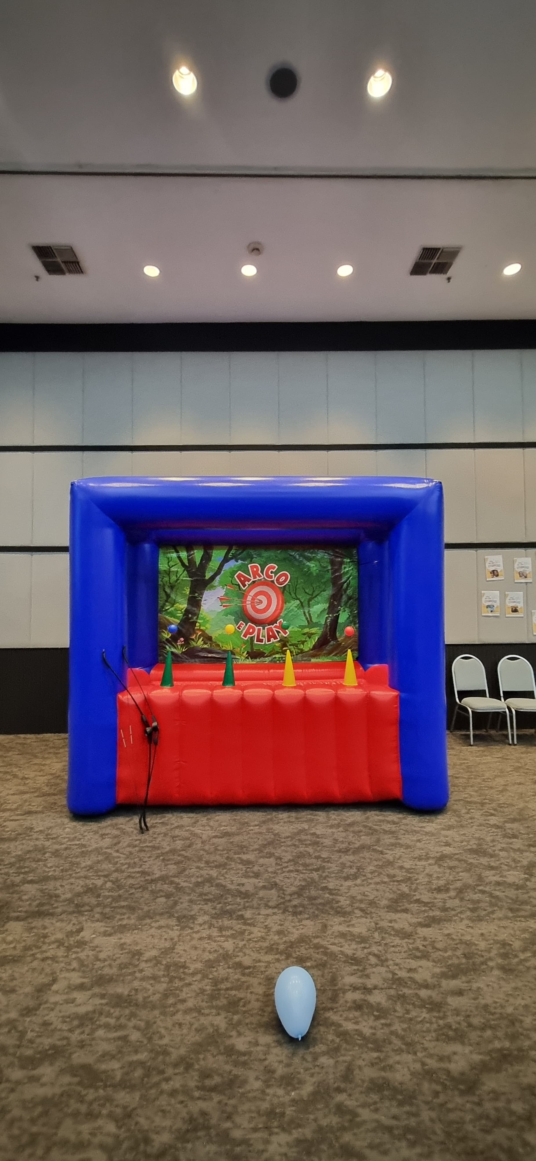 Arco e Play Inflável – Desafio de Mira para Eventos - foto 3