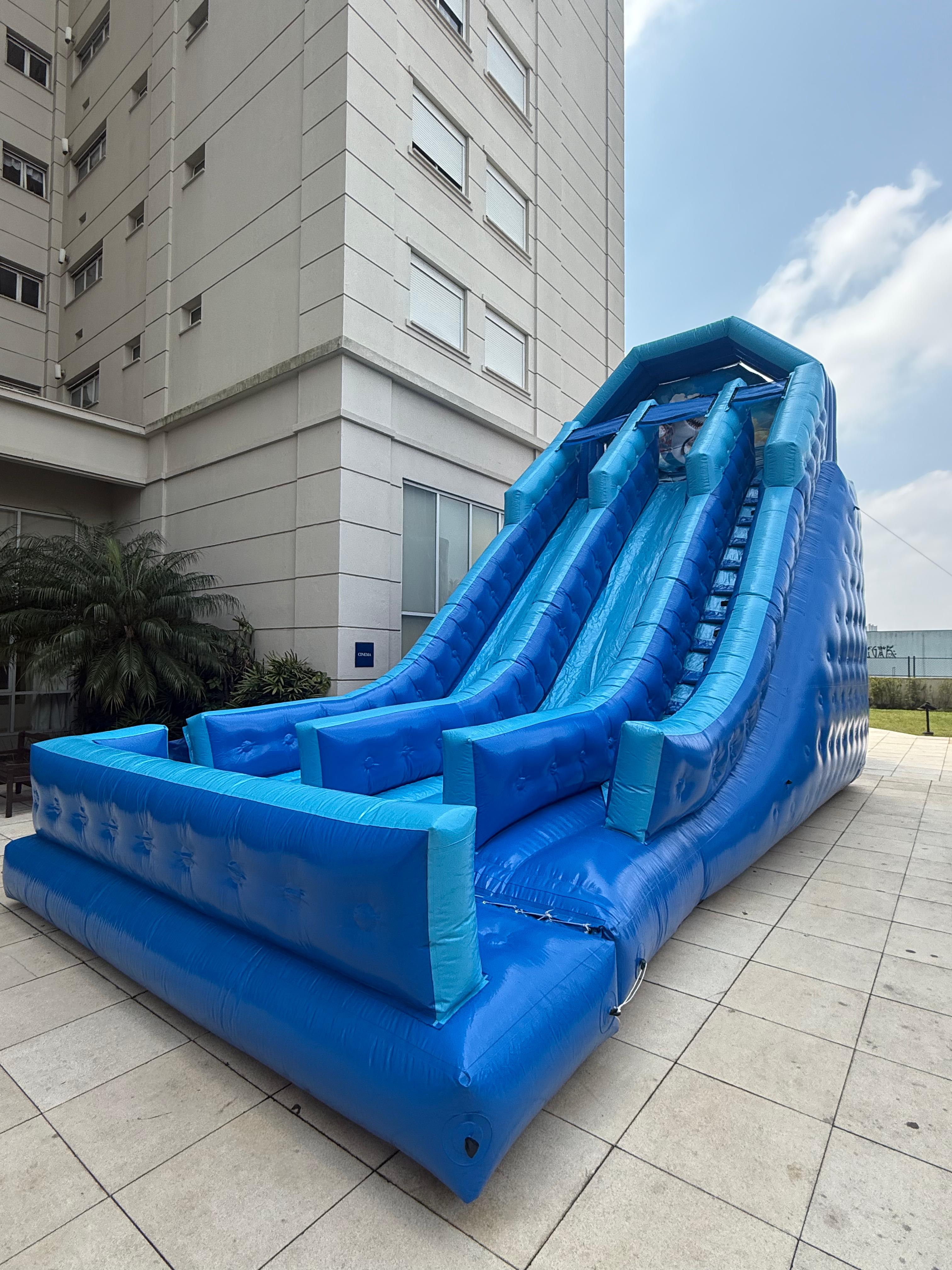 Tobogã Duplo Gigante – Atração de 7 Metros de Altura - foto 1
