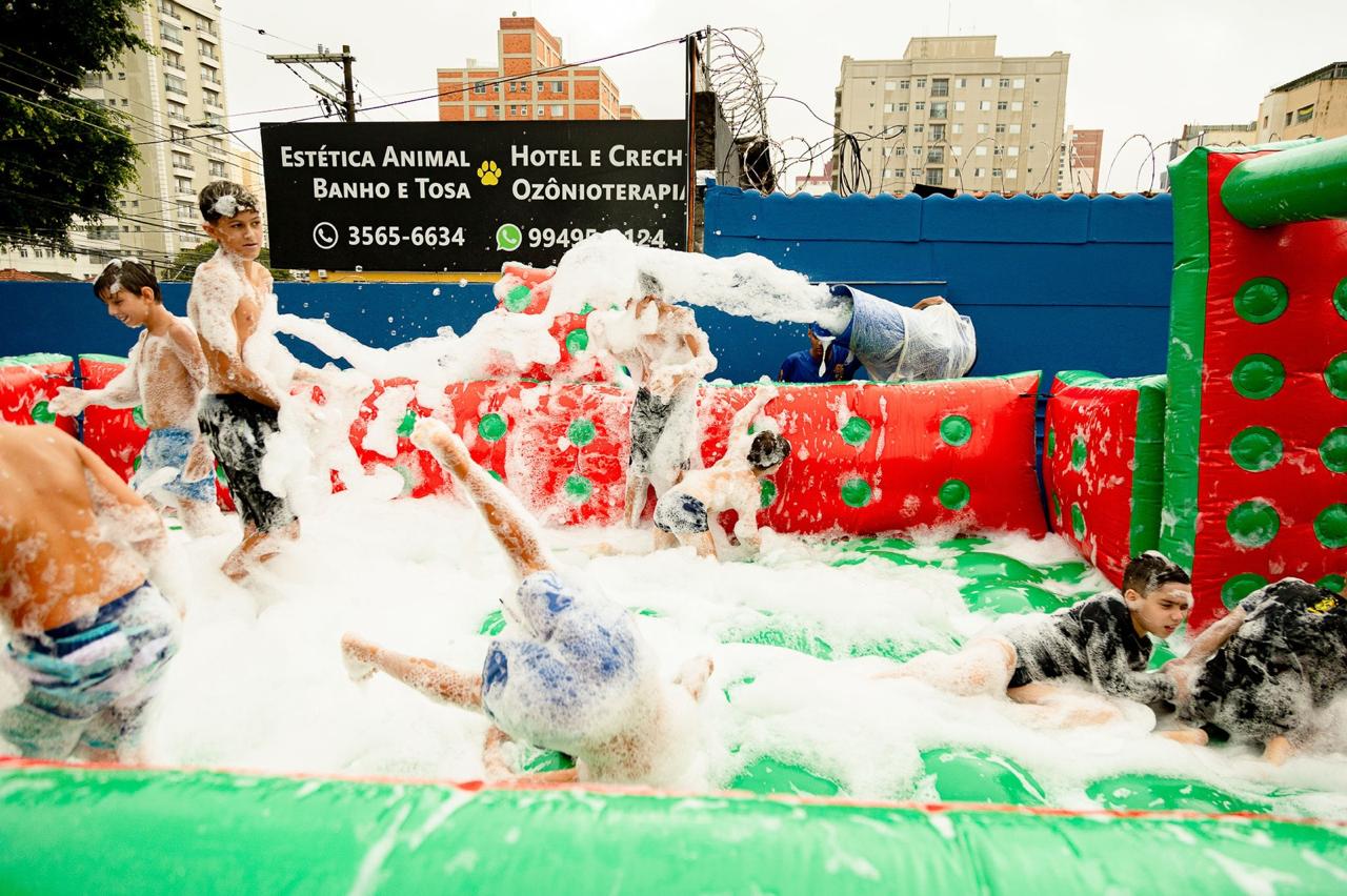 Futebol de Sabão com Canhão de Espuma - foto 1